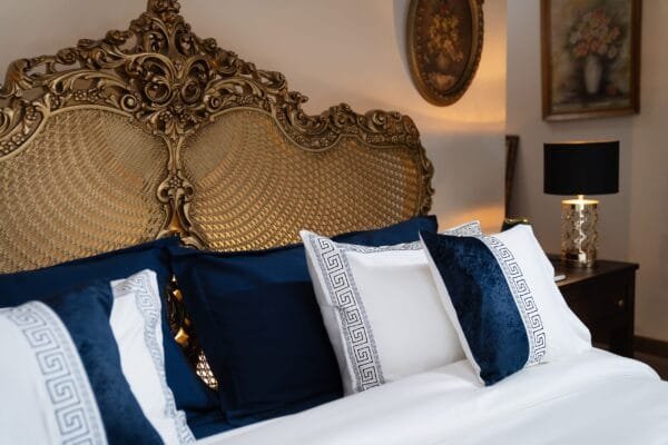 Indulge in the epitome of elegance with the Versace Luxury Bedding Set 5 ( pcs ) - Image 2