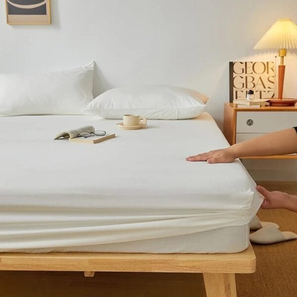 Luxurious Cotton Fitted Sheet Set with Satin Feel – 3-Piece Collection - Image 12