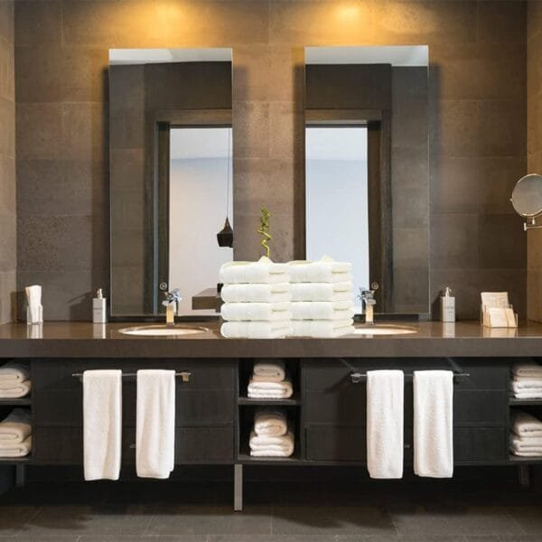 Premium White Towel Collection – Experience Hotel-Level Softness - Image 3