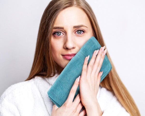 Luxury Turquoise Towel 100*200 – Elegance & Comfort for Your Home