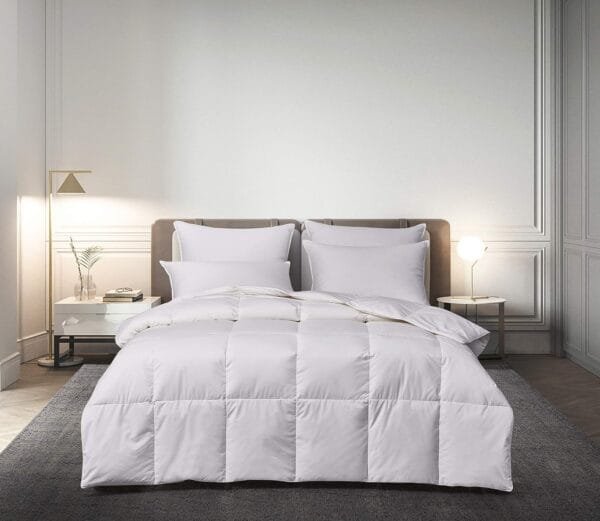 Luxury Hotel Duvet with Poly-Down Fill – Washable and Alternative to Natural Feather