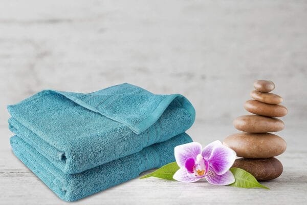 Luxury Turquoise Towel 100*200 – Elegance & Comfort for Your Home - Image 3