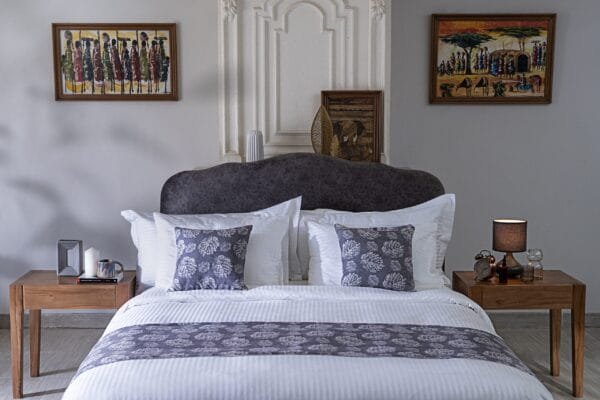 Embroidered Grey Runner & Cushion Set – Elegant Finishing Touches 5 pcs