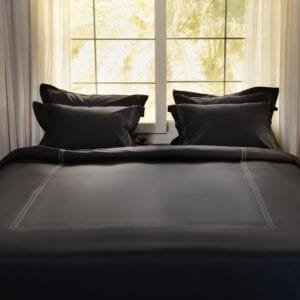 Stylish Black Stripe Duvet Cover Set - Transform Your Space with Elegance