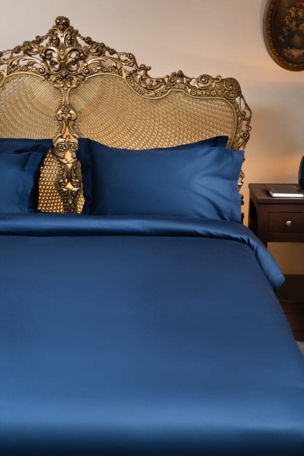 Dark Blue Bedding Set – Timeless Elegance and Deep Comfort 3 pcs - Image 3