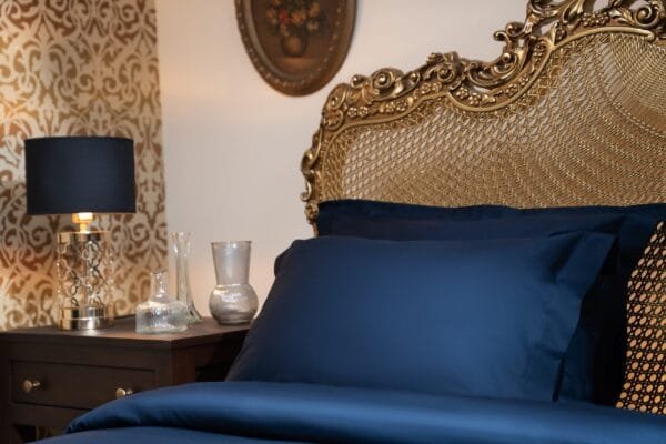 Dark Blue Bedding Set – Timeless Elegance and Deep Comfort 3 pcs - Image 4