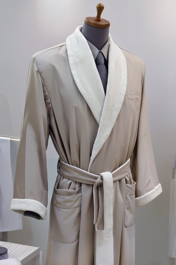 VIP Hotel Robe – Indulge in Luxurious Comfort - Image 4