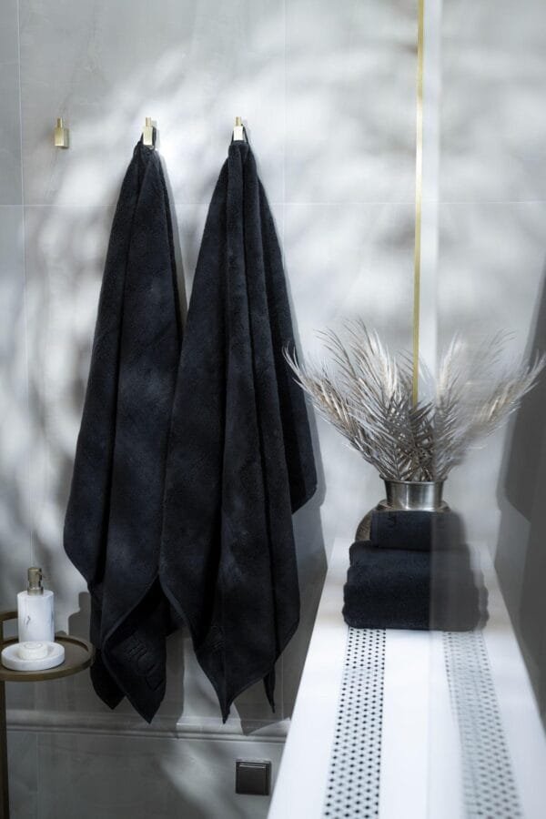 Elegant Black Towel Collection – Luxe Absorbency & Style - Image 4