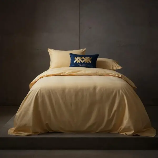 Luxurious Off-White Comforter Set - Image 4