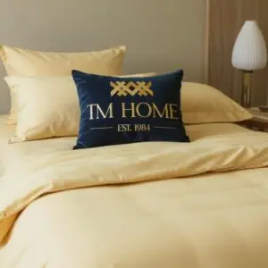 Luxurious Off-White Comforter Set