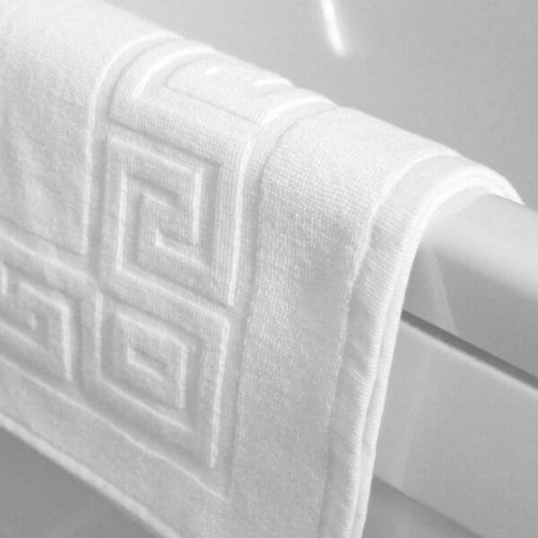 Golden Line Queen Set – Luxury Bedding & Bath Collection for a Hotel-Style Experience - Image 4